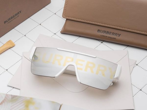Kính Burberry cao cấp